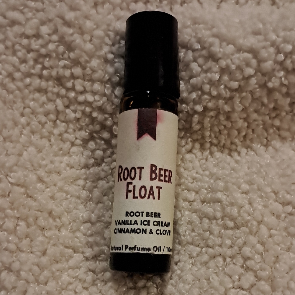 Little Book Eater, Rootbeer float perfume oil